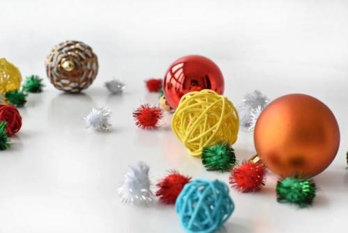 Новогодние игрушки из пенопластовых шаров и ткани на елку. Елочные шары своими руками – лучшие 20 идей с пошаговыми фото 12
