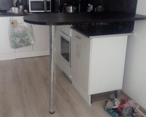 БАРНАЯ стойка своими руками материал Леруа Мерлен. Барная стойка и барные стулья своими руками