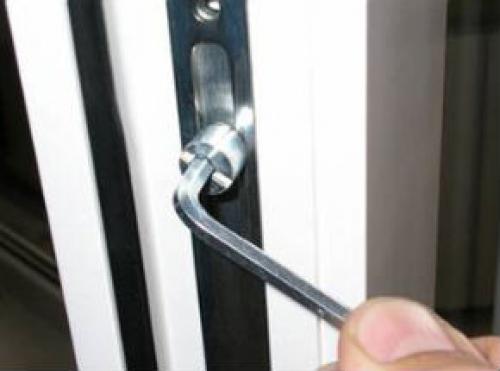 Не открывается пластиковое окно. Пластиковое окно не открывается – почему?