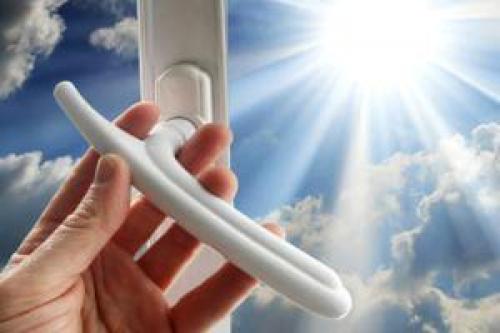 Ремонт ручки пластикового окна своими руками. Ремонт прокручивающейся ручки 02 Ремонт ручки пластикового окна своими руками. Ремонт прокручивающейся ручки 02