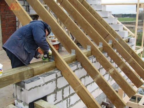 Деревянное перекрытие между этажами в доме из газобетона. Деревянные перекрытия в доме из газобетона