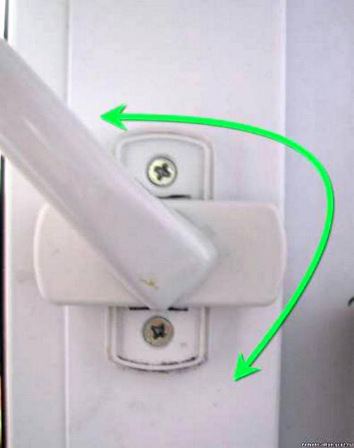 Ремонт нижней петли пластикового окна. Как отремонтировать ручку пластикового окна?