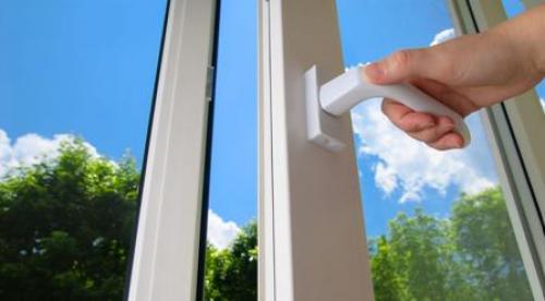 Ручка не поворачивается окно не открывается. Не открывается пластиковое окно ручка не поворачивается