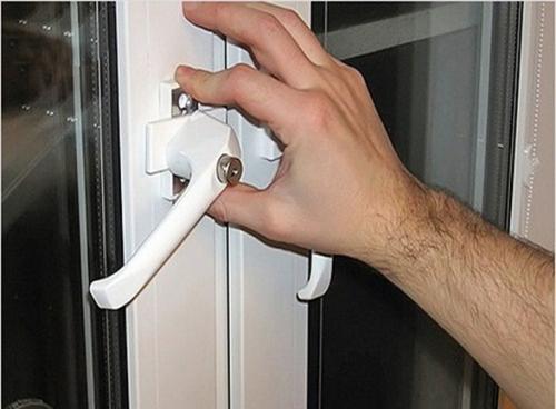 Не открывается пластиковое окно. Наиболее уязвимые части ПВХ-окон 15 Не открывается пластиковое окно. Наиболее уязвимые части ПВХ-окон 15