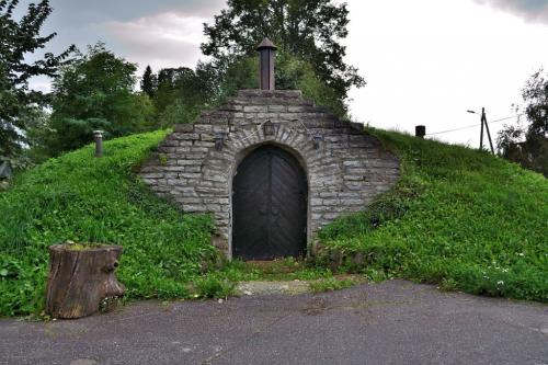 Погреб из силикатного кирпича. Погреб и подвал: в чём разница