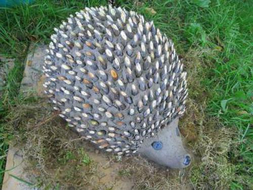 Ёжик из пластиковых бутылок своими руками. Забавный ежик из пластиковой бутылки