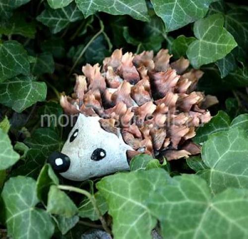 Как сделать ежика из еловых шишек и пластилина. Как сделать ежика из шишек: мастер-класс с пошаговым фото