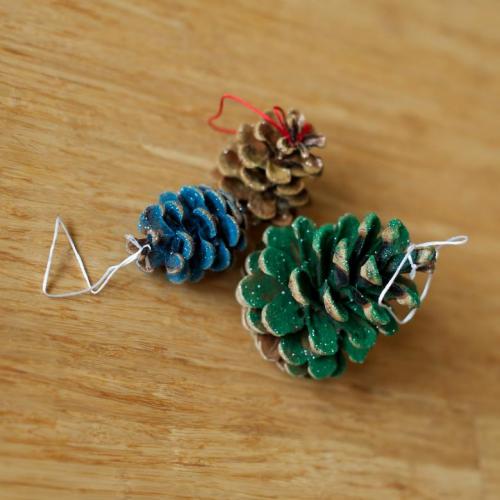 Ежик из бутылки и шишек. Ежик из шишек и пластиковой бутылки: большой и маленький (2 мастер класса) 26