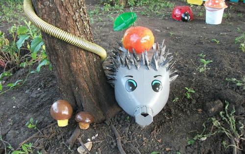 Подробная инструкция, как сделать ежика из пластиковой бутылки. Забавный ежик из пластиковой бутылки