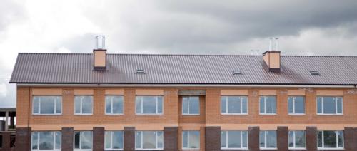 Как сделать кровлю крыши профнастилом своими руками: простой способ 04