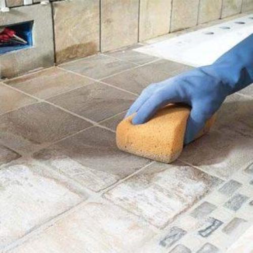 Чем отмыть белый налет на керамограните. Чем отмыть керамогранитную плитку на полу после ремонта