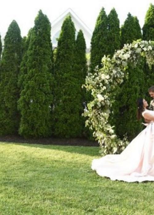 Свадебная арка для выездной регистрации. Как выбрать? 01