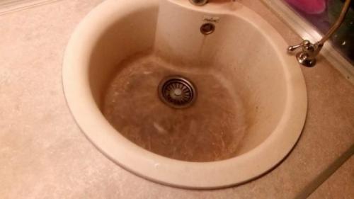 Как отмыть раковину от желтизны. Чем отмыть керамическую раковину: способы очищения большой «грязнули»