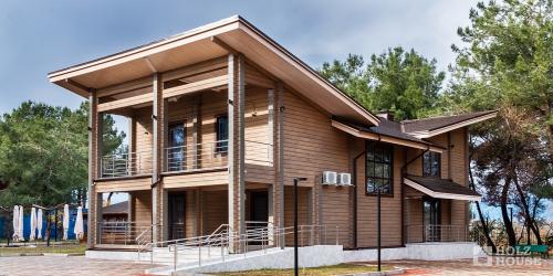 Профилированный брус или обычный. Из чего строить дом. Достоинства и недостатки различных видов бруса 07 Профилированный брус или обычный. Из чего строить дом. Достоинства и недостатки различных видов бруса 07