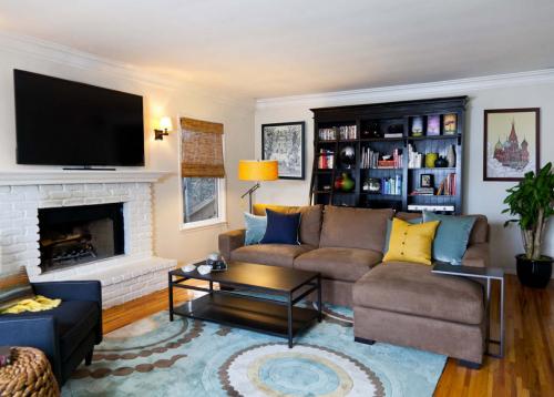 Как расставить мебель в нестандартной комнате. Способы и особенности расположения мебели в комнате