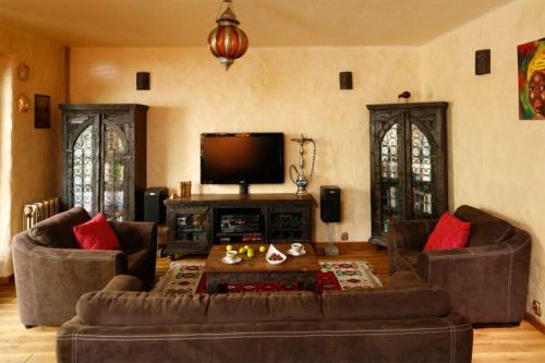 Как правильно расставить мебель в гостиной. Расстановка мебели в комнате фен-шуй 08 Как правильно расставить мебель в гостиной. Расстановка мебели в комнате фен-шуй 08