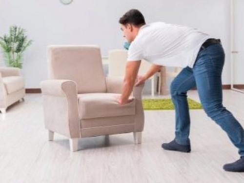 Способы расстановки мебели в маленькой комнате. Правила подбора мебели для маленькой комнаты 07