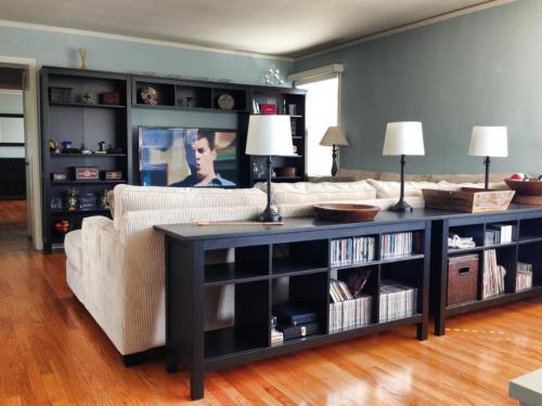 Расположение дивана в гостиной относительно двери. Подготовительный этап 18 Расположение дивана в гостиной относительно двери. Подготовительный этап 18