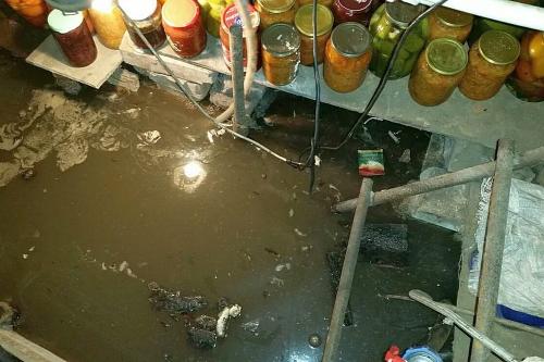 Гидроизоляция подпольного пространства в частном доме. Как сделать внешнюю гидроизоляцию 02 Гидроизоляция подпольного пространства в частном доме. Как сделать внешнюю гидроизоляцию 02