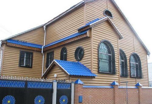 Какие цвета и дизайны доступны для сайдинга качественного и не выгорающего. Характеристики