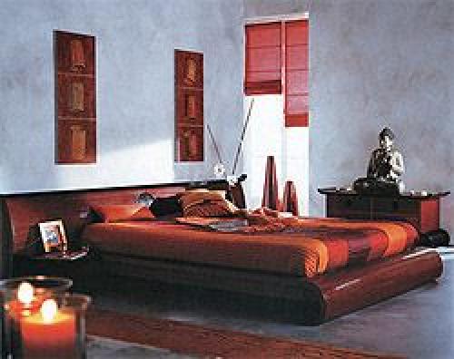 Почему нельзя ставить диван напротив двери. Можно ли кровать ставить ногами к двери: суеверия и здравый смысл