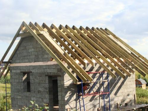 Фронтон крыши. Конструкция фронтона крыши