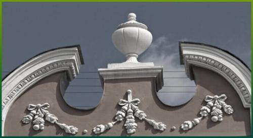 Фронтон дома, его формы, варианты обшивки и монтаж отделки