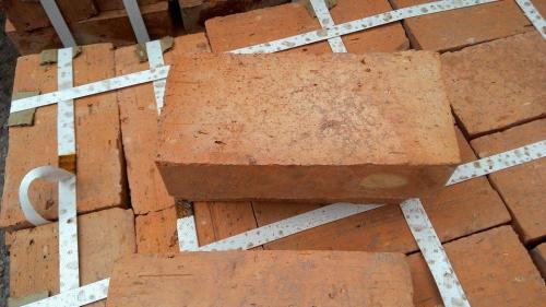 Преимущества и недостатки домов из кирпича. Область применения кирпича