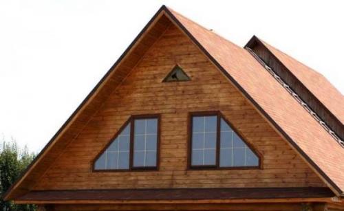 Отделка фронтонов частных домов. Чем обшить фронтон дома