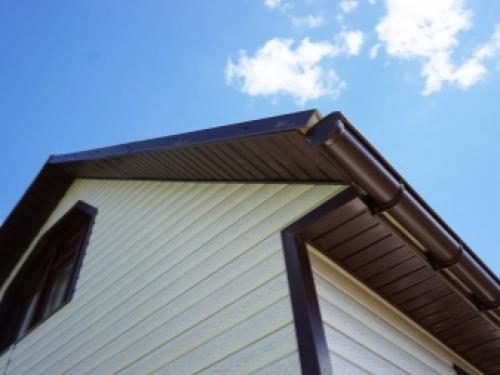 Фото красивых фронтонов домов. Все об обшивке фронтона 06