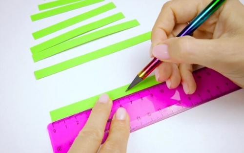 Что можно сделать из бумаги для поделки на Новый год 2024. Поделка «Ёлочка» из бумаги на Новый год своими руками