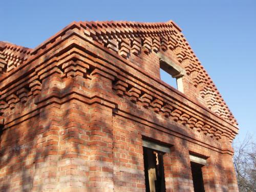 Из чего можно сделать фронтон. Виды фронтонов