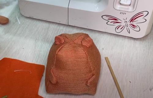 Новогодние игрушки своими руками 2022. Из ткани