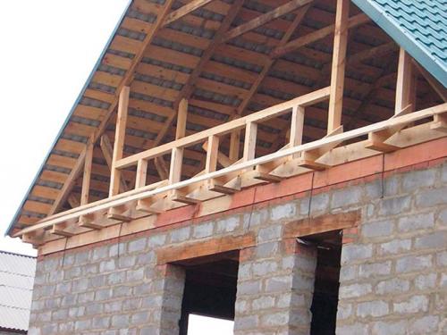 Фронтон односкатной крыши. Правила сооружения каркасных фронтонов