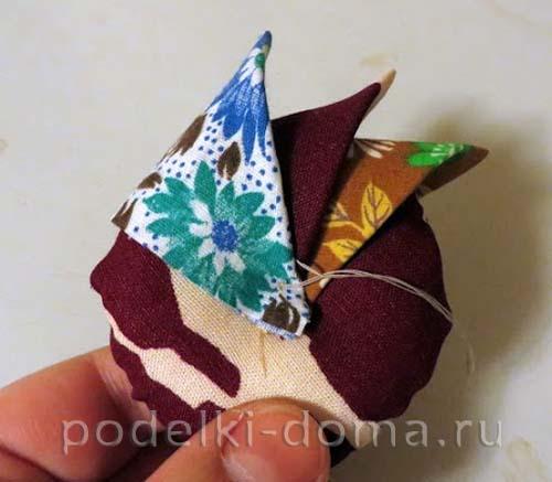 Какие основные приемы и технологии сшивания используются при изготовлении ёлочных игрушек из ткани. Елочные игрушки из лоскутков Отредактирова. 2024