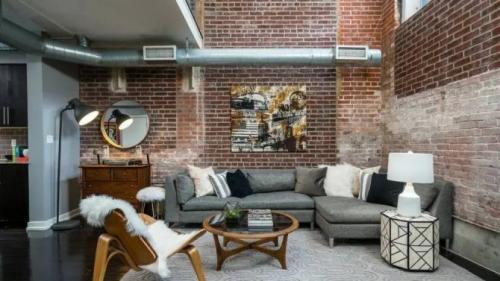 Как сделать кирпичную стену лофт. Покраска кирпичной стены под лофт