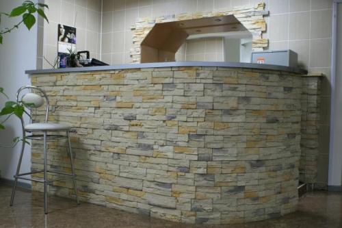 Декоративный камень в интерьере 2022. Декоративный камень в интерьере: 85 фото-идей