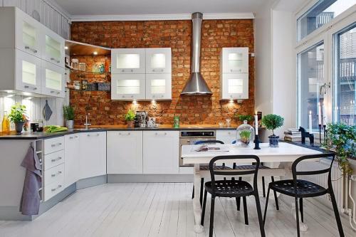 Обои под кирпич в интерьере 2022. Обои под кирпич в интерьере. Преимущества и недостатки 27