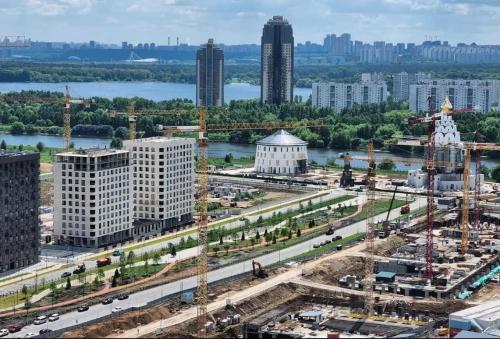 Каковы преимущества и недостатки жизни на таком высоком этаже. Страх «вдруг застрянет лифт»