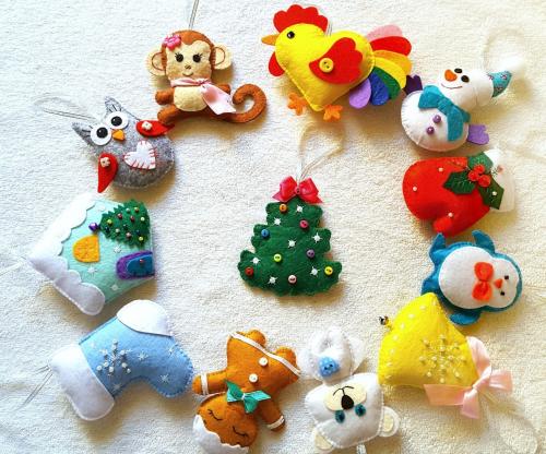 Ёлочные игрушки из текстиля. Новогодние игрушки из ткани своими руками: выкройки и способы изготовления
