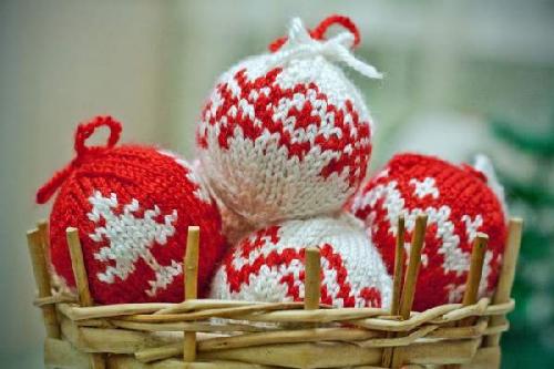 Ёлочные игрушки из текстиля. Новогодние игрушки из ткани своими руками: выкройки и способы изготовления