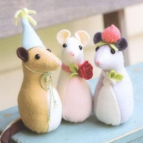 Новогодние игрушки из ткани. Елочные игрушки на елку своими руками: что можно сделать на Новый год 15 Новогодние игрушки из ткани. Елочные игрушки на елку своими руками: что можно сделать на Новый год 15