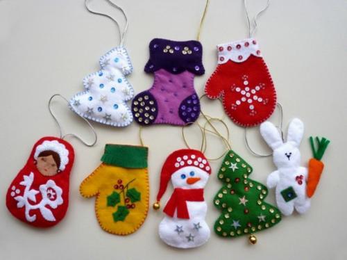 Новогодние игрушки из ткани. Елочные игрушки на елку своими руками: что можно сделать на Новый год 16 Новогодние игрушки из ткани. Елочные игрушки на елку своими руками: что можно сделать на Новый год 16