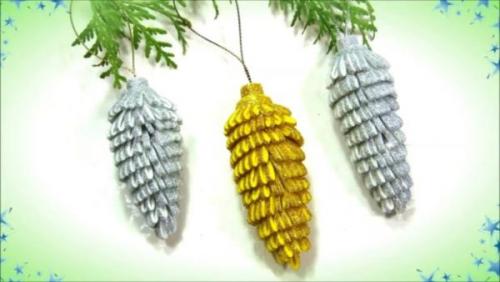 Новогодние игрушки из фоамирана. Интересные поделки на Новый год 2021 из фоамирана своими руками