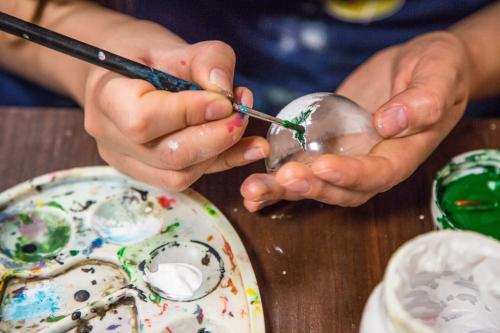 Создание елочных игрушек из ткани: простые инструкции для начинающих 11 Создание елочных игрушек из ткани: простые инструкции для начинающих 11