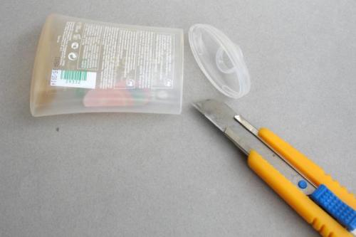 Какие инструменты и материалы необходимы для создания пенала из пластиковой бутылки. Пенал своими руками. Поделка из пластиковых бутылок