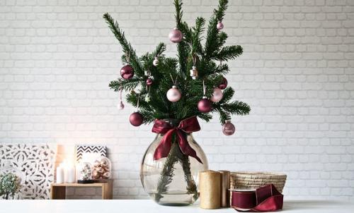 Новогодние украшения. Как украсить квартиру к Новому 2022: актуальные советы и креативные идеи
