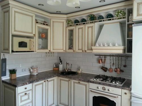 Белый декоративный кирпич в интерьере кухни. Плюсы и минусы кирпича в интерьере кухни