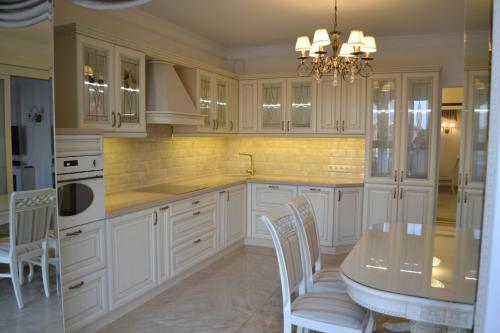 Белый декоративный кирпич в интерьере кухни. Плюсы и минусы кирпича в интерьере кухни