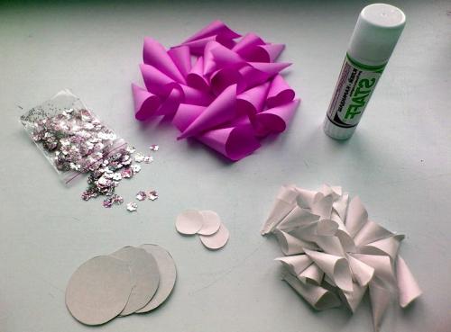 Новогодние поделки из бумаги и картона. Новогодние украшения из бумаги